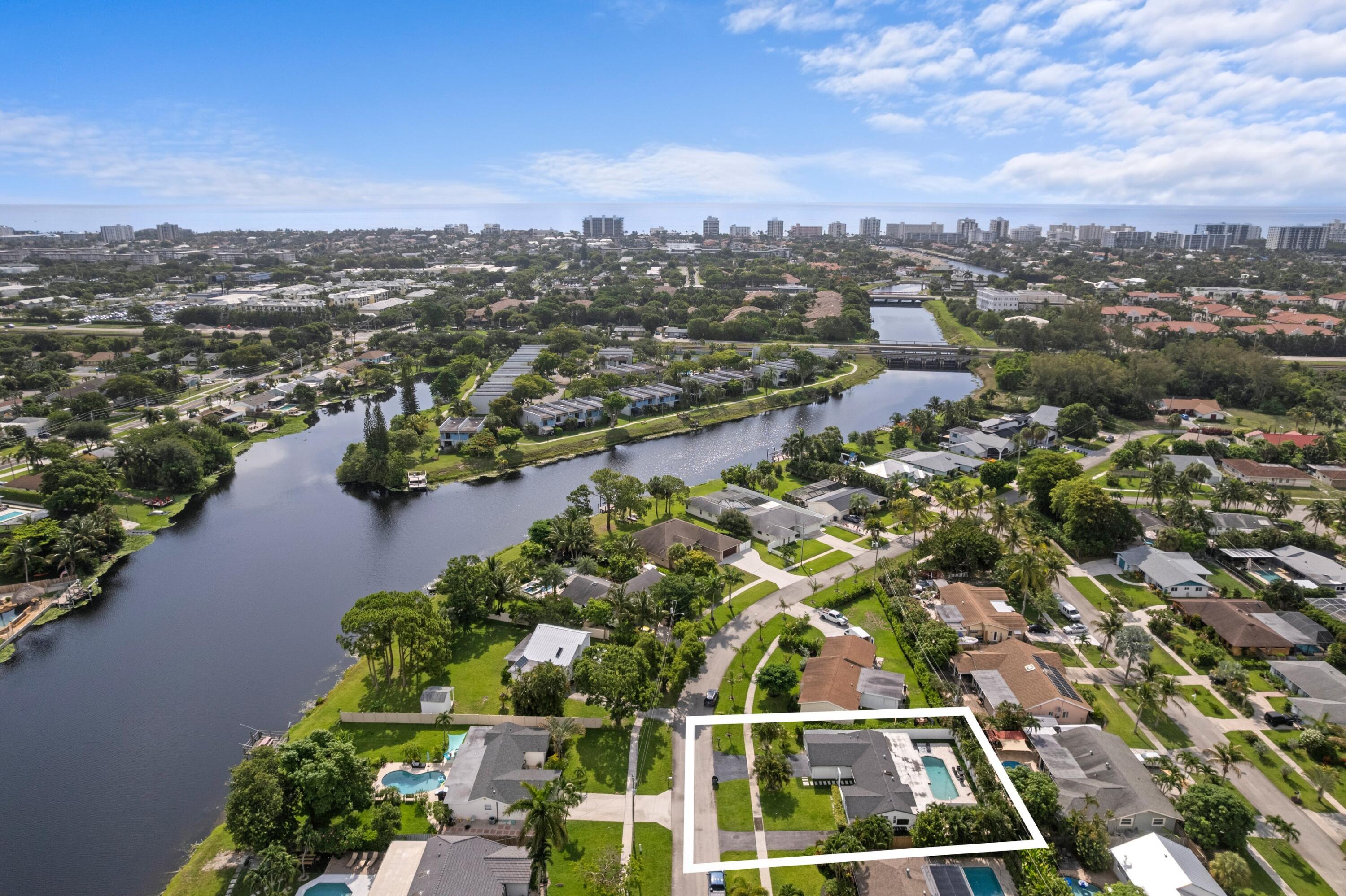 124 Oregon Lane Boca Raton, FL 33487 - Photo 32 of 39 Aerial