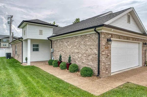 $265,000 | 8537 Pebble Creek Drive, Newburgh, IN 47630