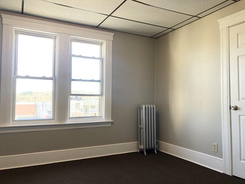 2 Holland Road Worcester, MA 01603 - Photo 29 of 41 Gallery Image 29