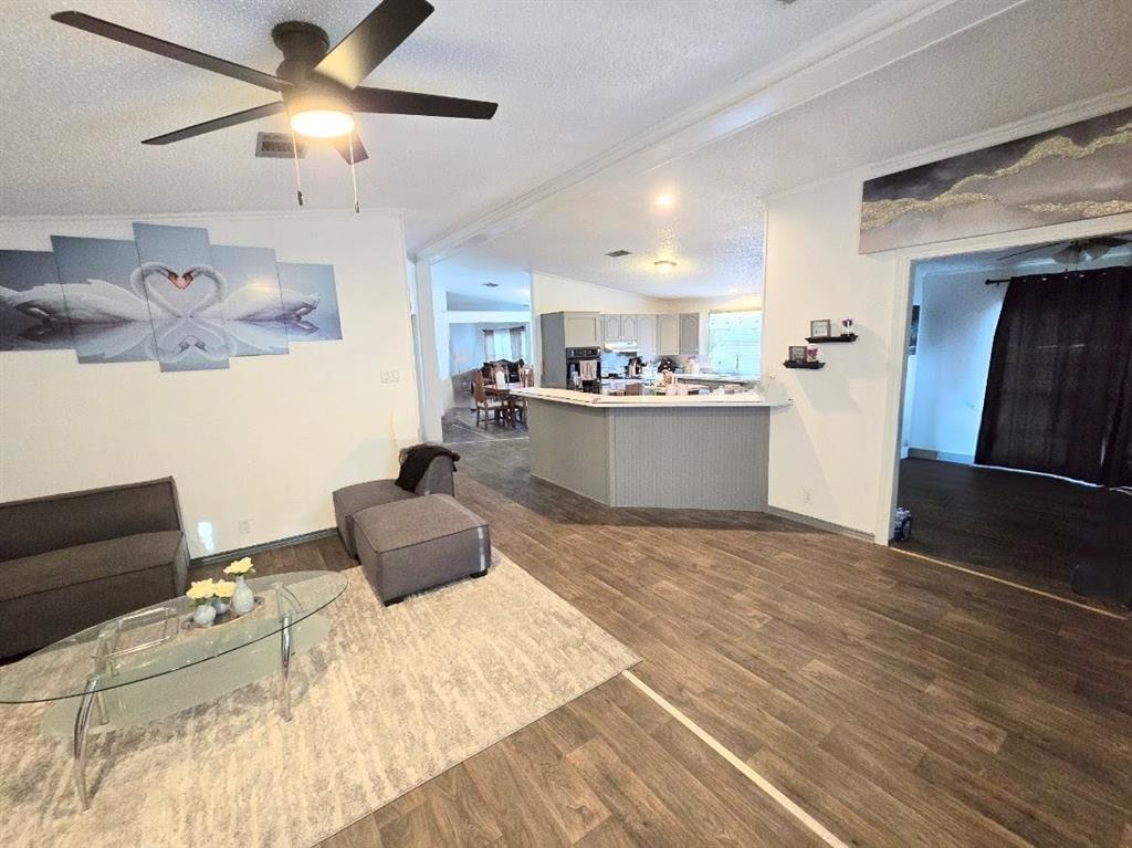 813 West 12th Street Cameron, TX 76520 - Photo 13 of 31