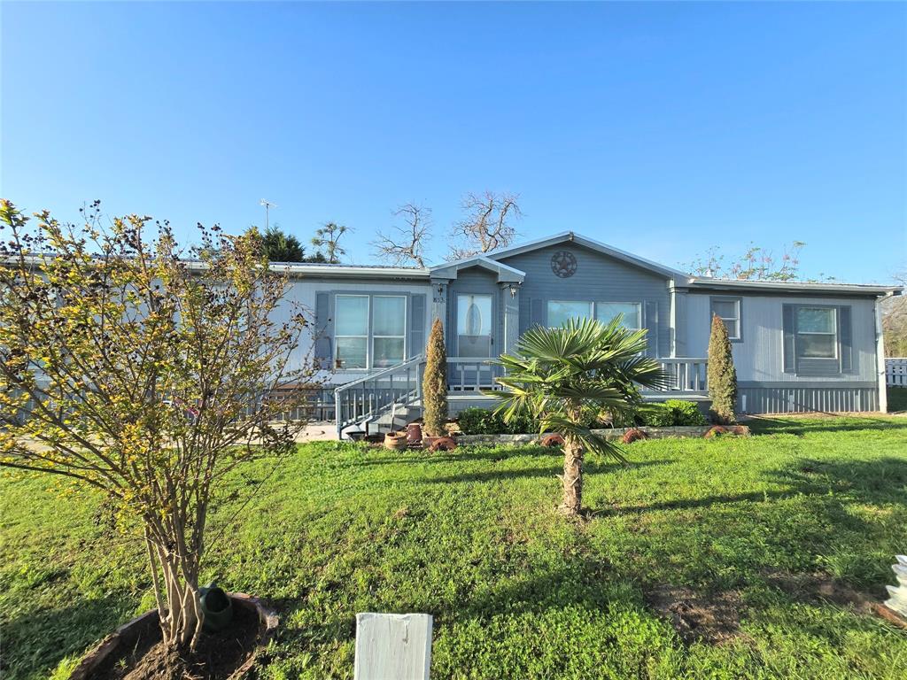 813 West 12th Street Cameron, TX 76520 - Photo 2 of 31