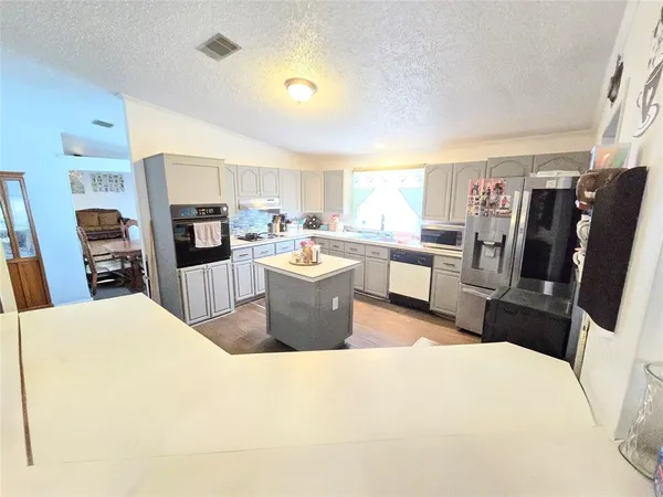 $180,000 | 813 West 12th Street, Cameron, TX 76520