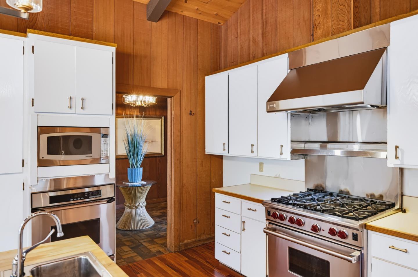 1474 Deer Flat Road Monterey, CA 93940 - Photo 12 of 46 Gallery Image 12