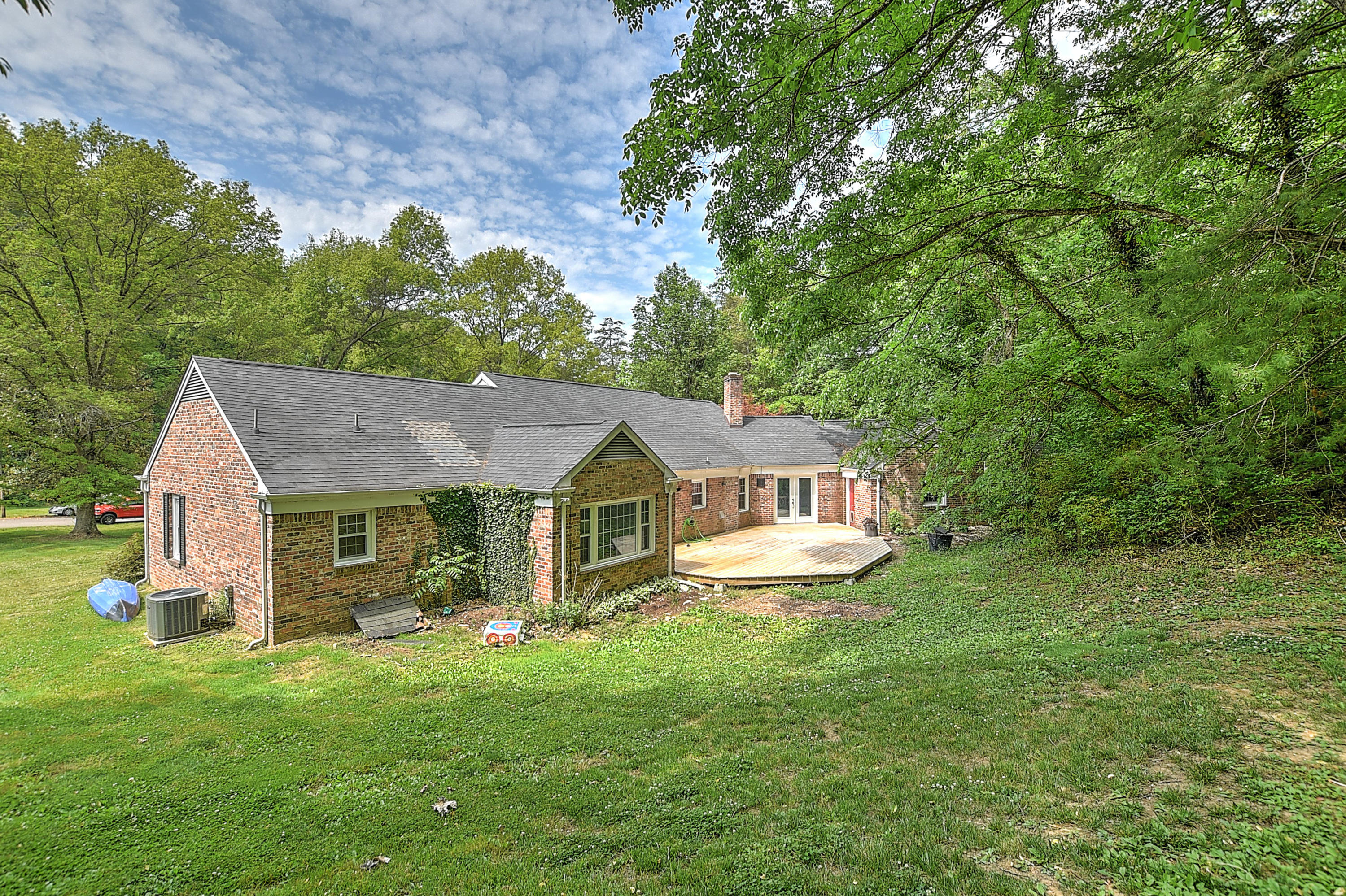 101 Wonder Valley Road Bristol, TN 37620 - Photo 35 of 49 101 Wonder Valley Rd