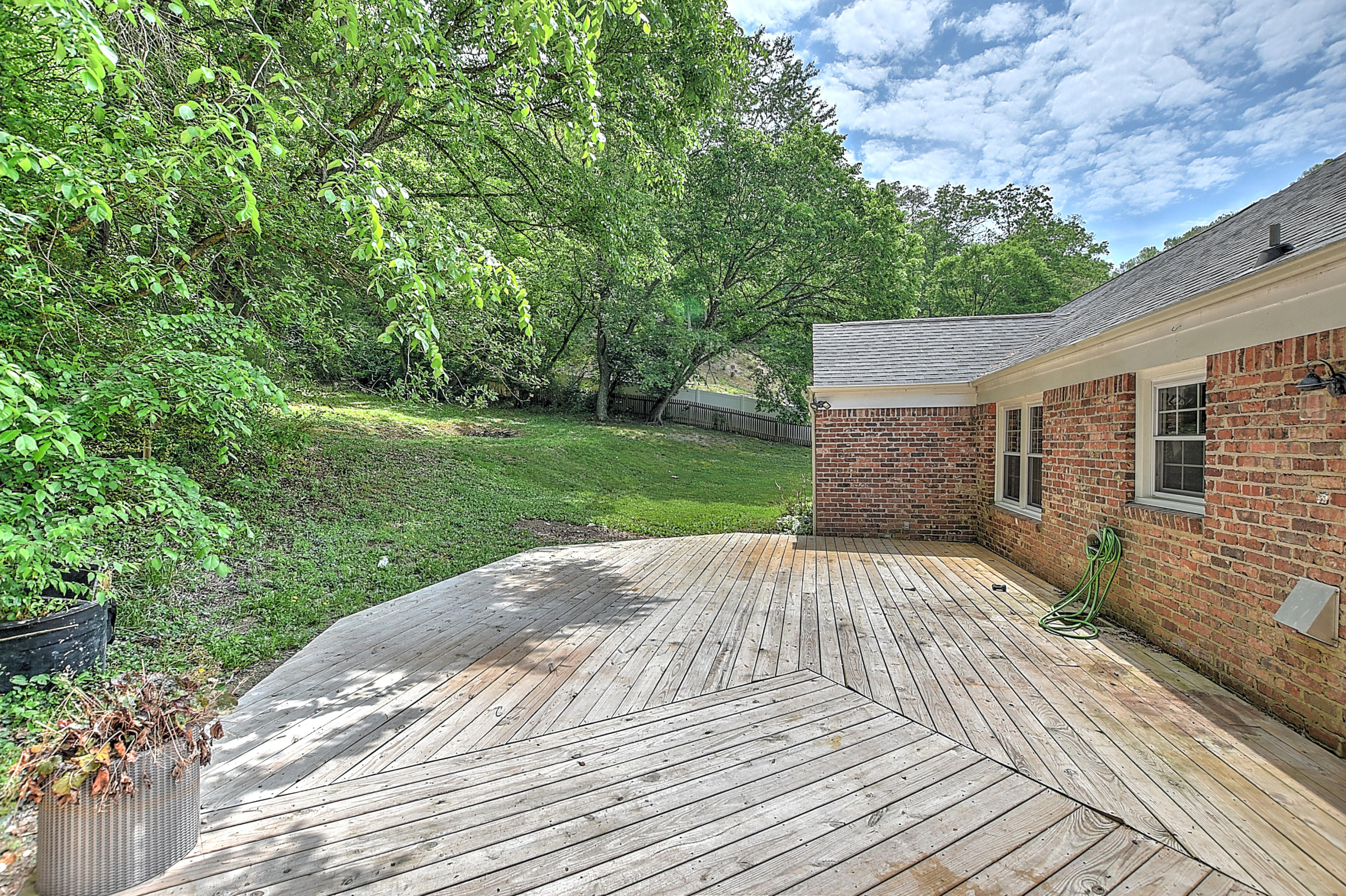 101 Wonder Valley Road Bristol, TN 37620 - Photo 36 of 49 101 Wonder Valley Rd