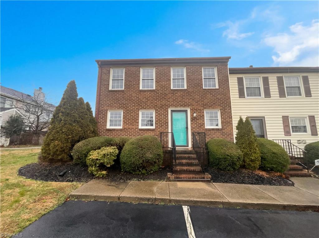 2202 Huntington Road, Unit F1 Burlington, NC 27215 - Photo 1 of 19
