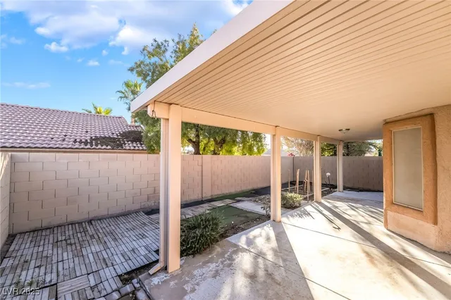 $1,950 | 11000 Vallerosa Street, Las Vegas, NV 89141