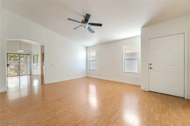 $1,950 | 11000 Vallerosa Street, Las Vegas, NV 89141