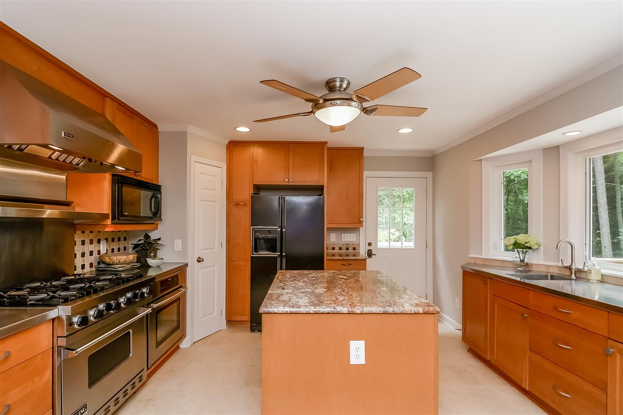 304 Pasture Lane Raleigh, NC 27614 - Photo 12 of 24 Kitchen