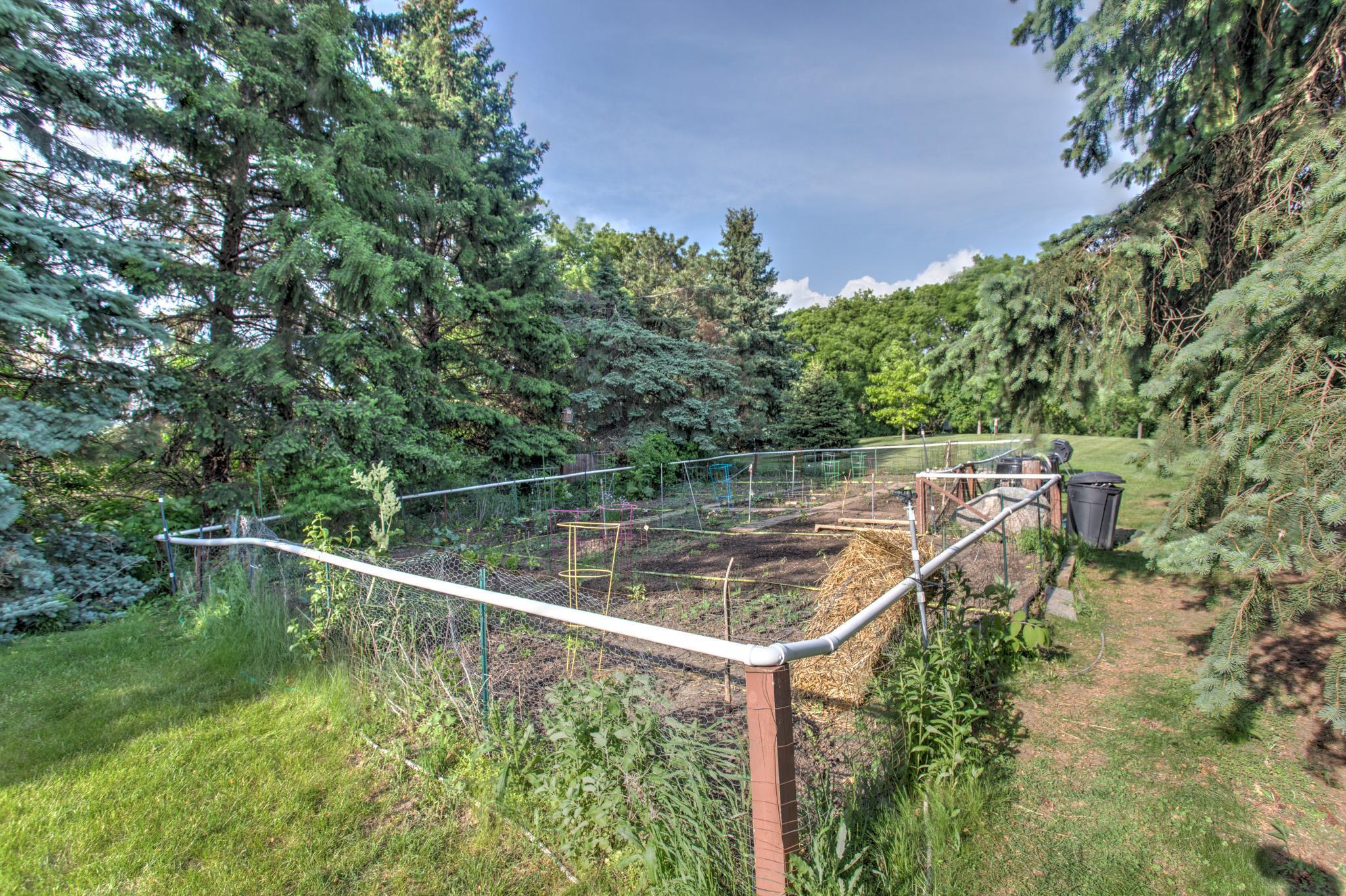 2240 Midland Grove Road, Unit 301 Roseville, MN 55113 - Photo 17 of 20 Gallery Image 17