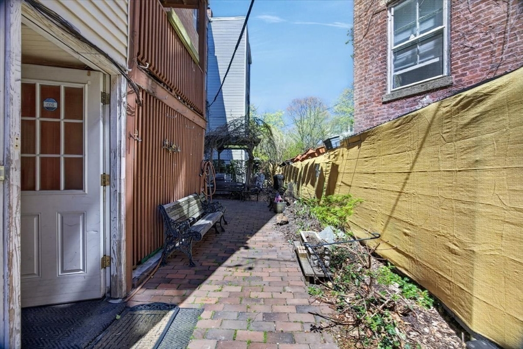 23 Netherlands Road, Unit 1 Brookline, MA 02445 - Photo 31 of 35