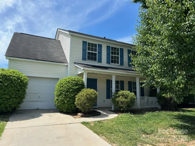 $1,900 | 3088 Rockingham Court Southwest | Southern Chase