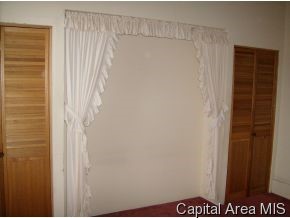 223 South Springfield Street Virden, IL 62690 - Photo 5 of 6 Gallery Image 5