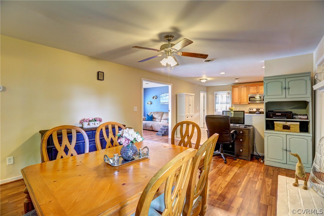 3909 Bronholly Road Chesterfield, VA 23832 - Photo 22 of 38 a view of a dining room with furniture