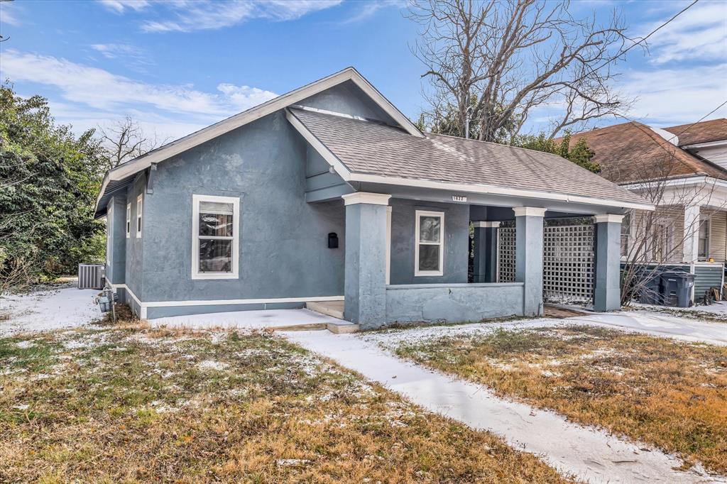 1822 Herring Avenue Waco, TX 76708 - Photo 2 of 26 a front view of a house with a yard and garage