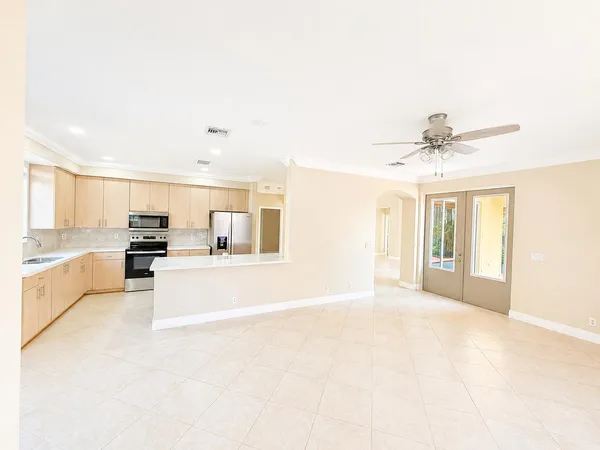 $5,500 | 740 Southwest 191st Avenue, Pembroke Pines, FL 33029