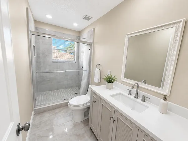 $5,500 | 740 Southwest 191st Avenue, Pembroke Pines, FL 33029