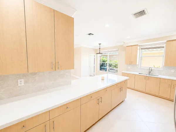 $5,500 | 740 Southwest 191st Avenue, Pembroke Pines, FL 33029