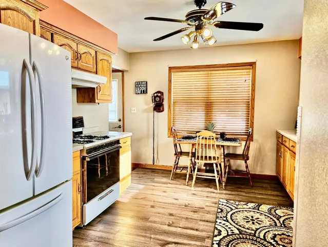 $300,000 | 10955 199th Avenue Northeast, New London, MN 56273