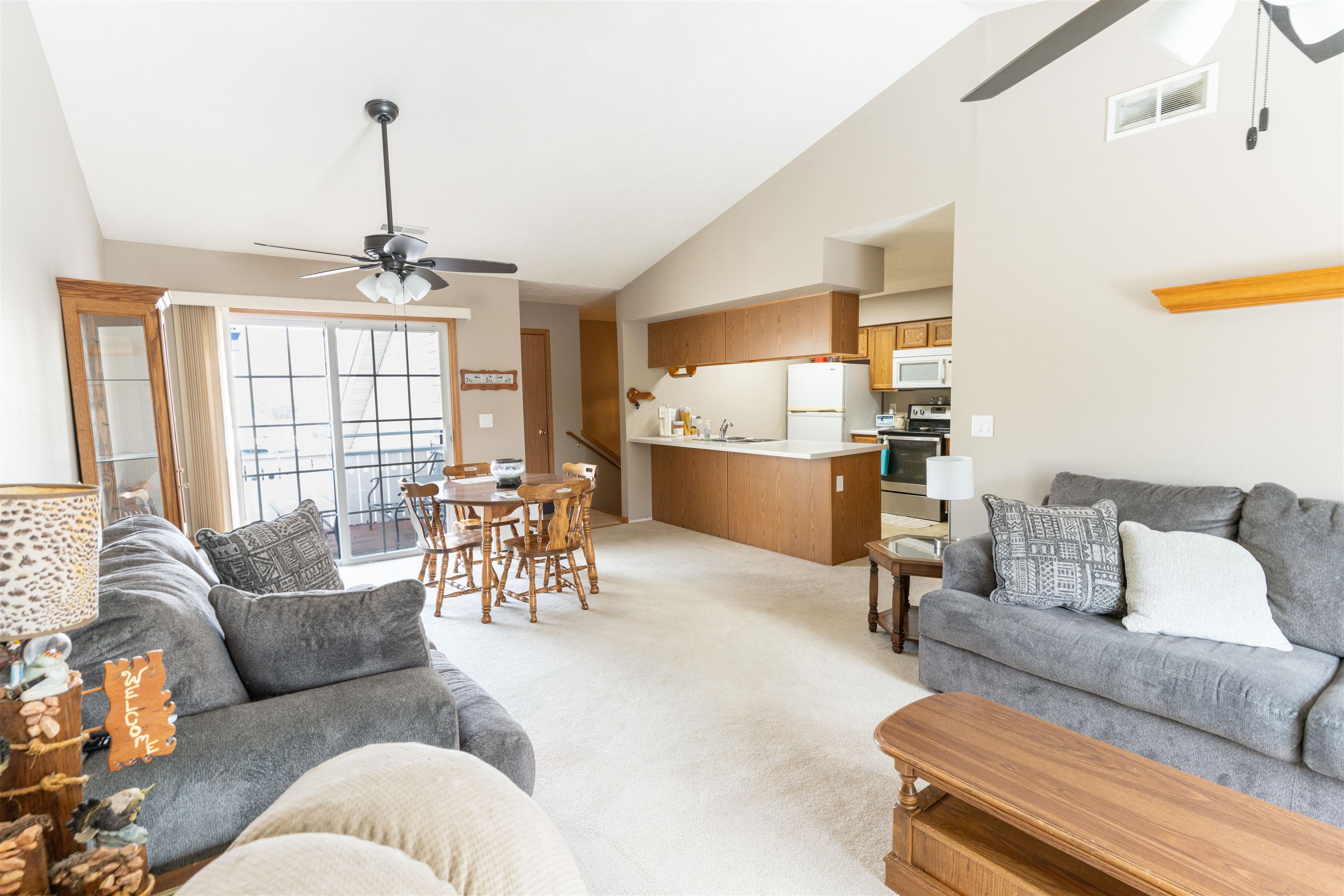 6502 Timberleaf Court Loves Park, IL 61111 - Photo 7 of 19