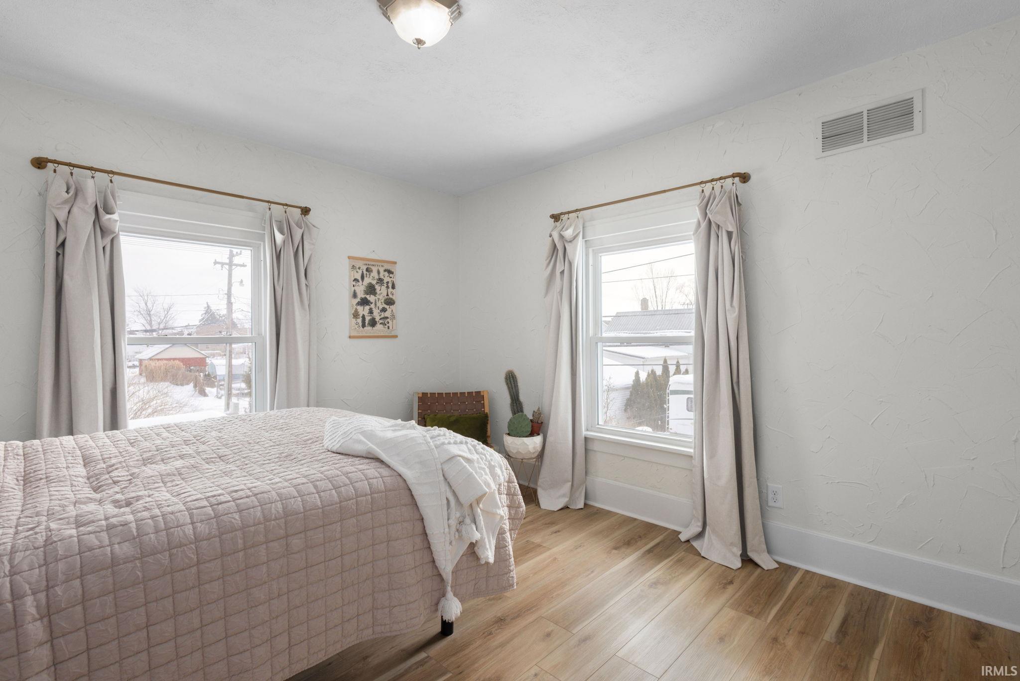 1016 Division Street Mishawaka, IN 46545 - Photo 12 of 35