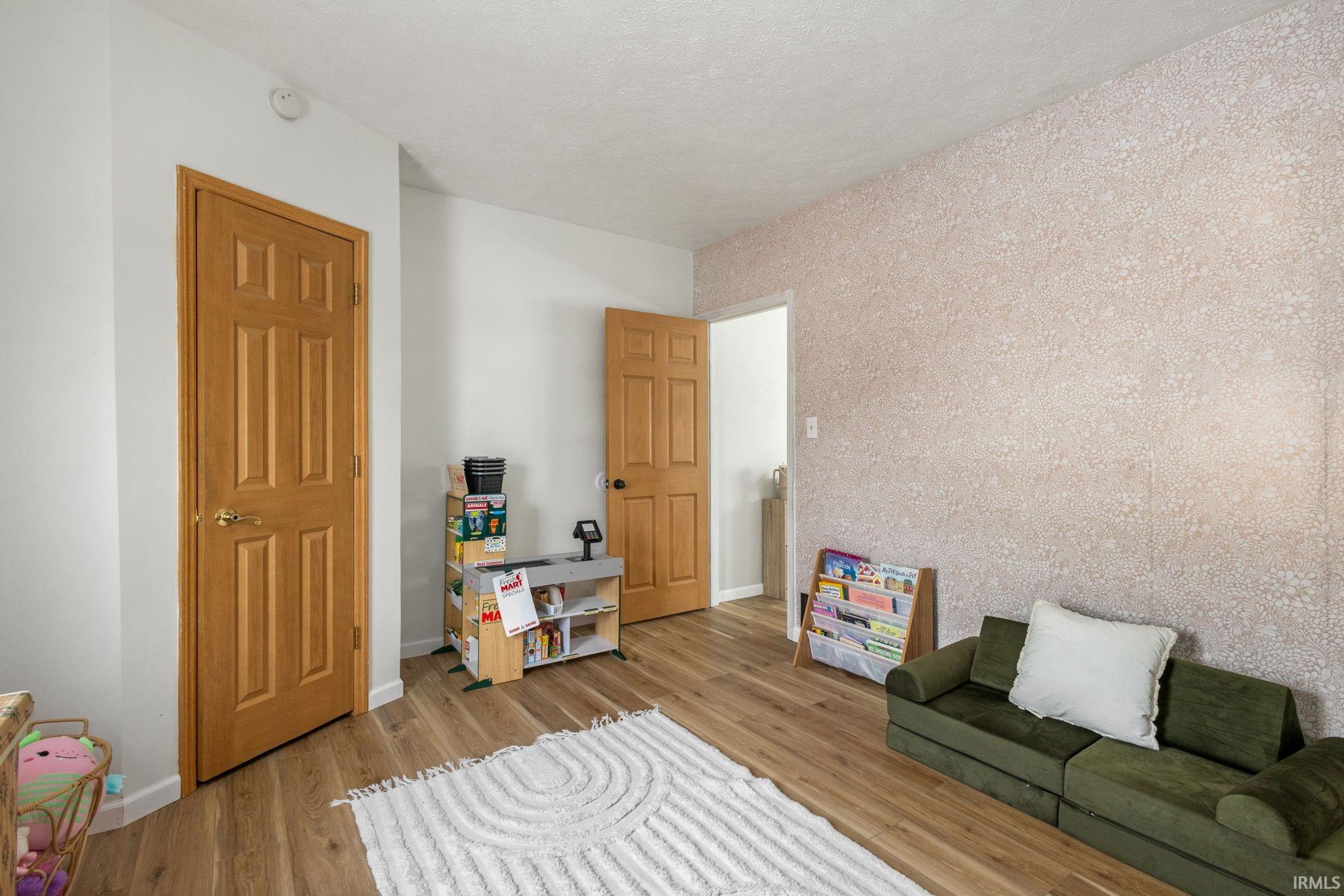 1016 Division Street Mishawaka, IN 46545 - Photo 17 of 35