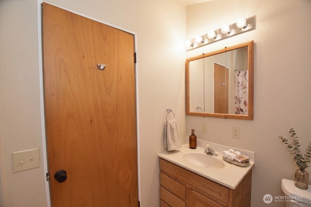 580 Summit Place Sedro-Woolley, WA 98284 - Photo 11 of 18