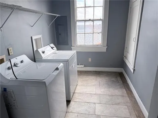 $2,100 | 3228 Pauger Street, New Orleans, LA 70119