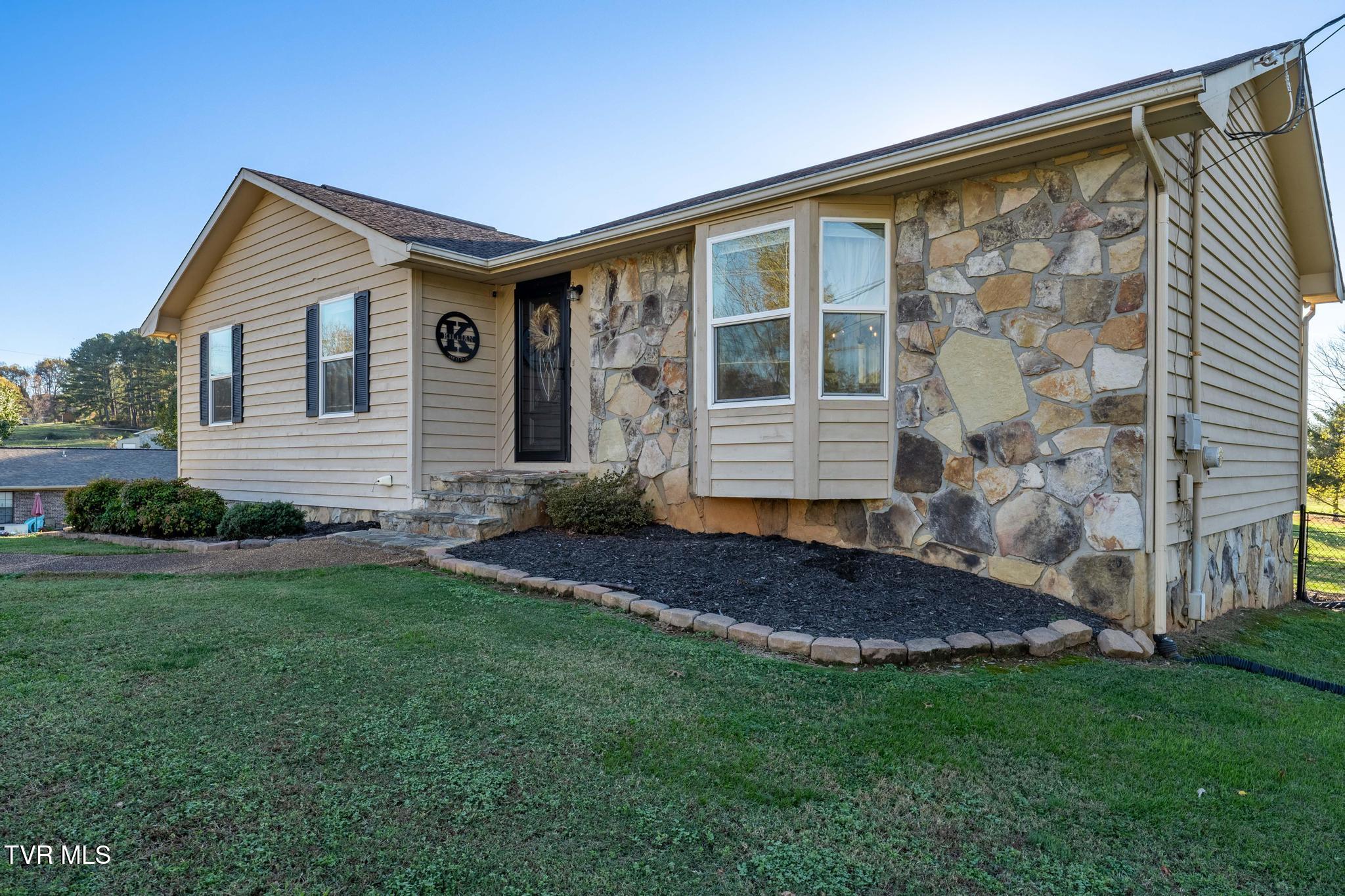 5719 Byrd Road Russellville, TN 37860 - Photo 5 of 50 5719 Byrd Rd (17 of 61)
