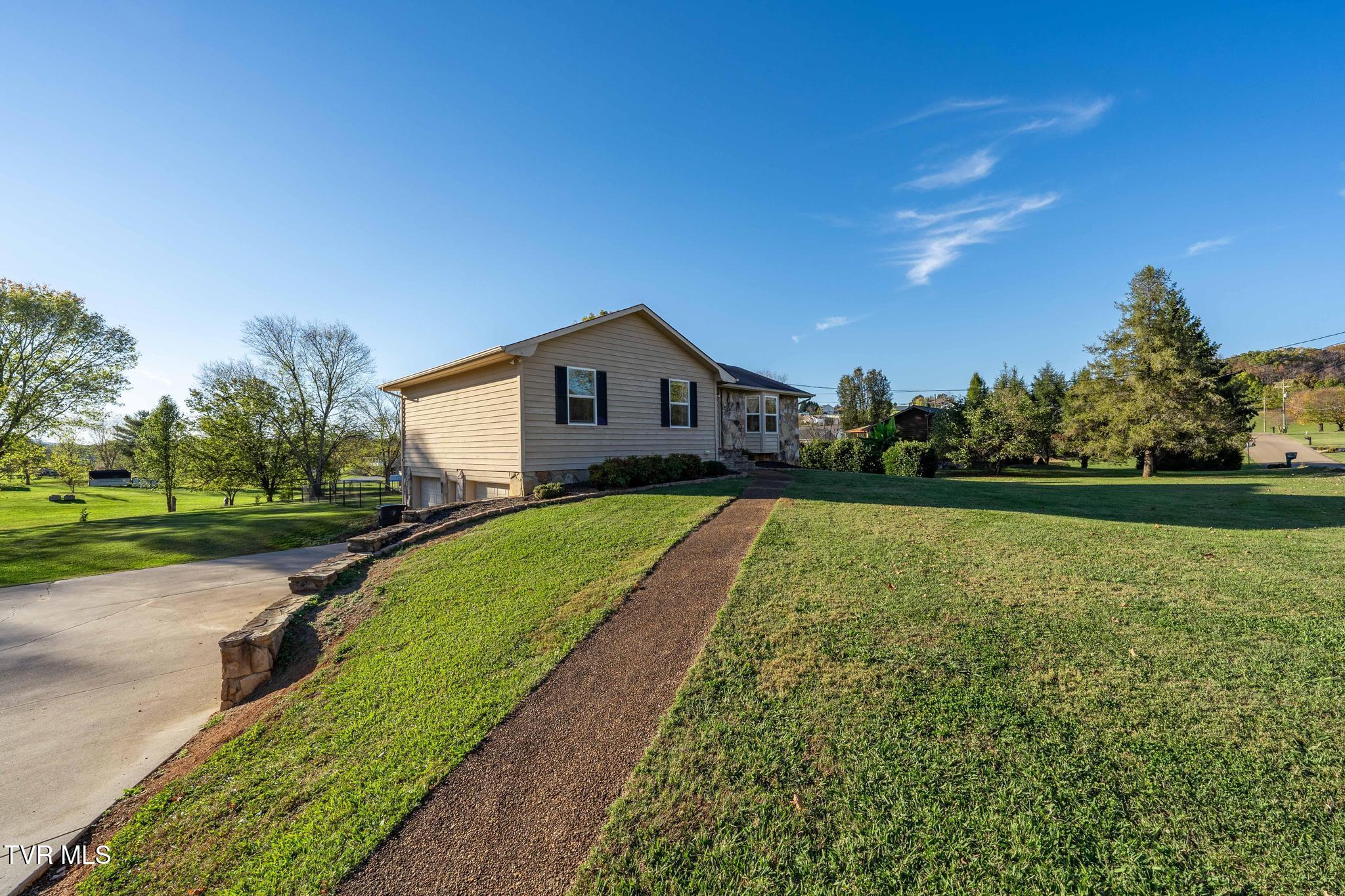 5719 Byrd Road Russellville, TN 37860 - Photo 6 of 50 5719 Byrd Rd (13 of 61)