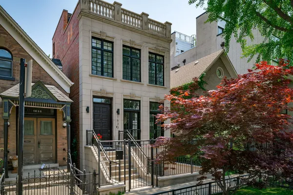 $12,500 | 1633 North Wolcott Avenue, Chicago, IL 60622