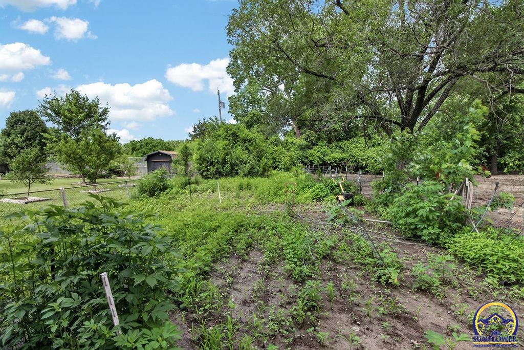 4945 Northwest Rochester Road Topeka, KS 66617 - Photo 33 of 33