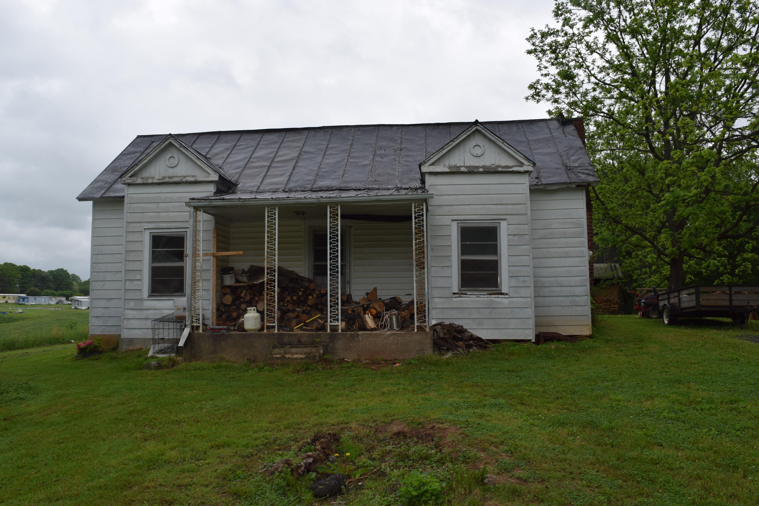 4752 Waidsboro Road Ferrum, VA 24088 - Photo 13 of 38 a view of a house with garden