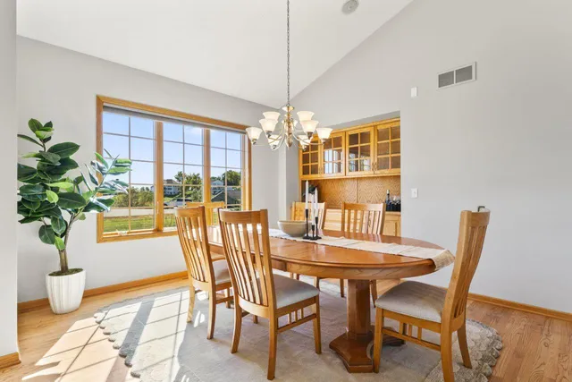 $949,900 | 1057 Ridge Crest Lane Northwest, Rochester, MN 55901