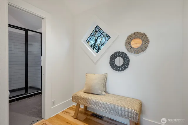 $1,250,000 | 2540 1st Avenue West, Seattle, WA 98119