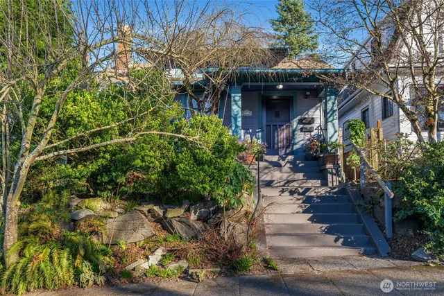 $1,250,000 | 2540 1st Avenue West, Seattle, WA 98119