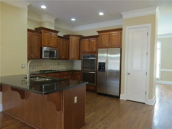 $3,295 | 131 West Ridge Way, Roswell, GA 30076