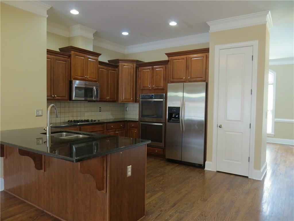 131 West Ridge Way Roswell, GA 30076 - Photo 2 of 25