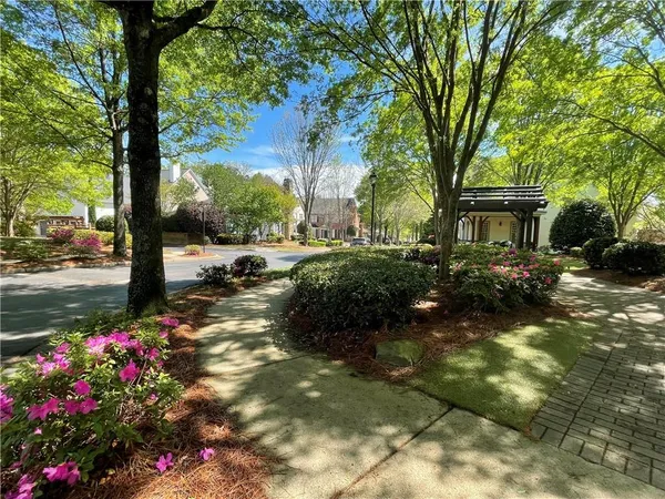 $3,050 | 131 West Ridge Way, Roswell, GA 30076