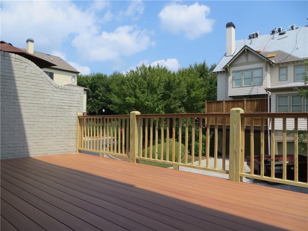 131 West Ridge Way Roswell, GA 30076 - Photo 4 of 25