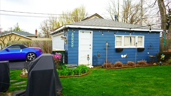 $349,900 | 806 South Oak Street, West Chicago, IL 60185