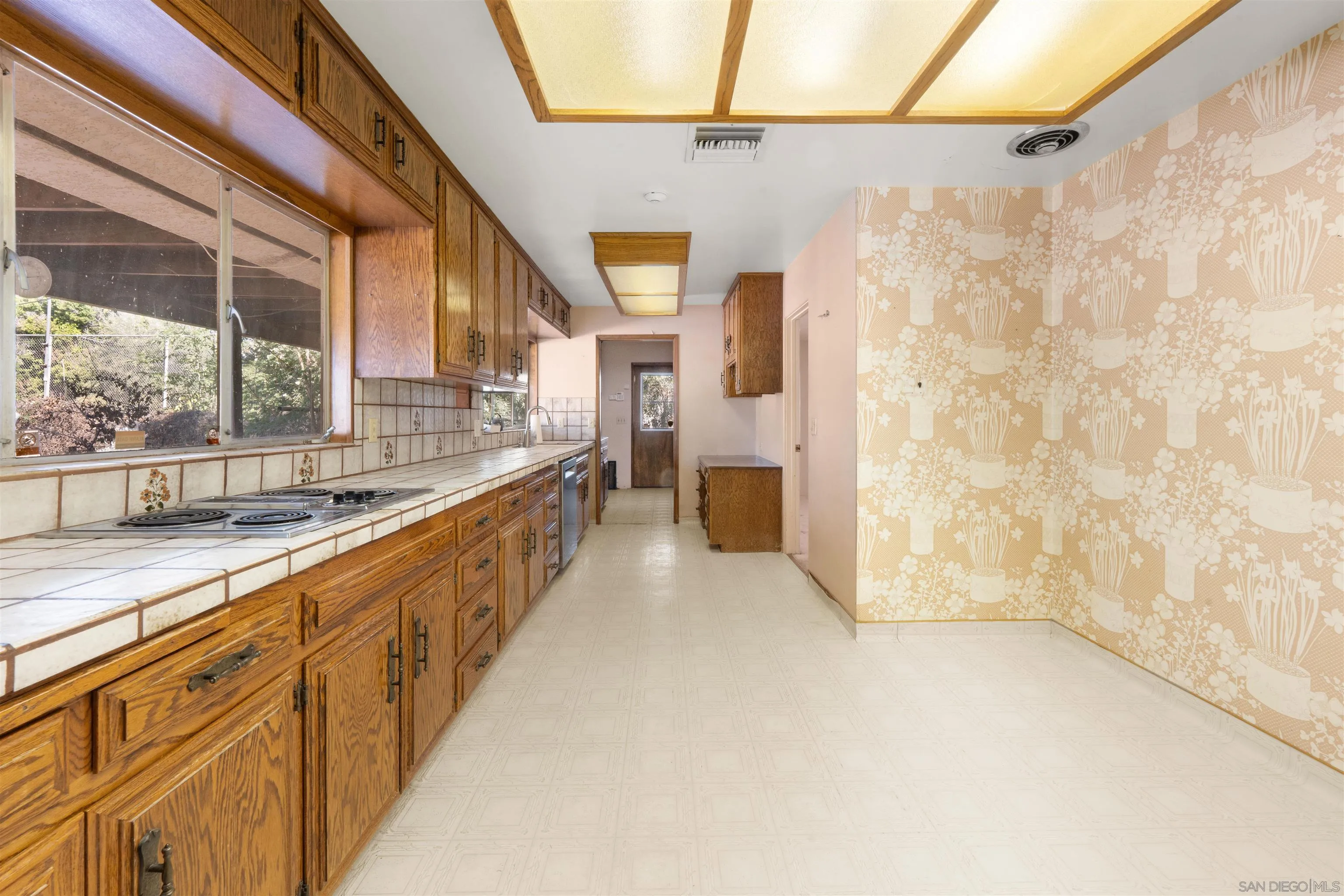 250 Santa Rosa Road El Centro, CA 92243 - Photo 9 of 48 Gallery Image 9