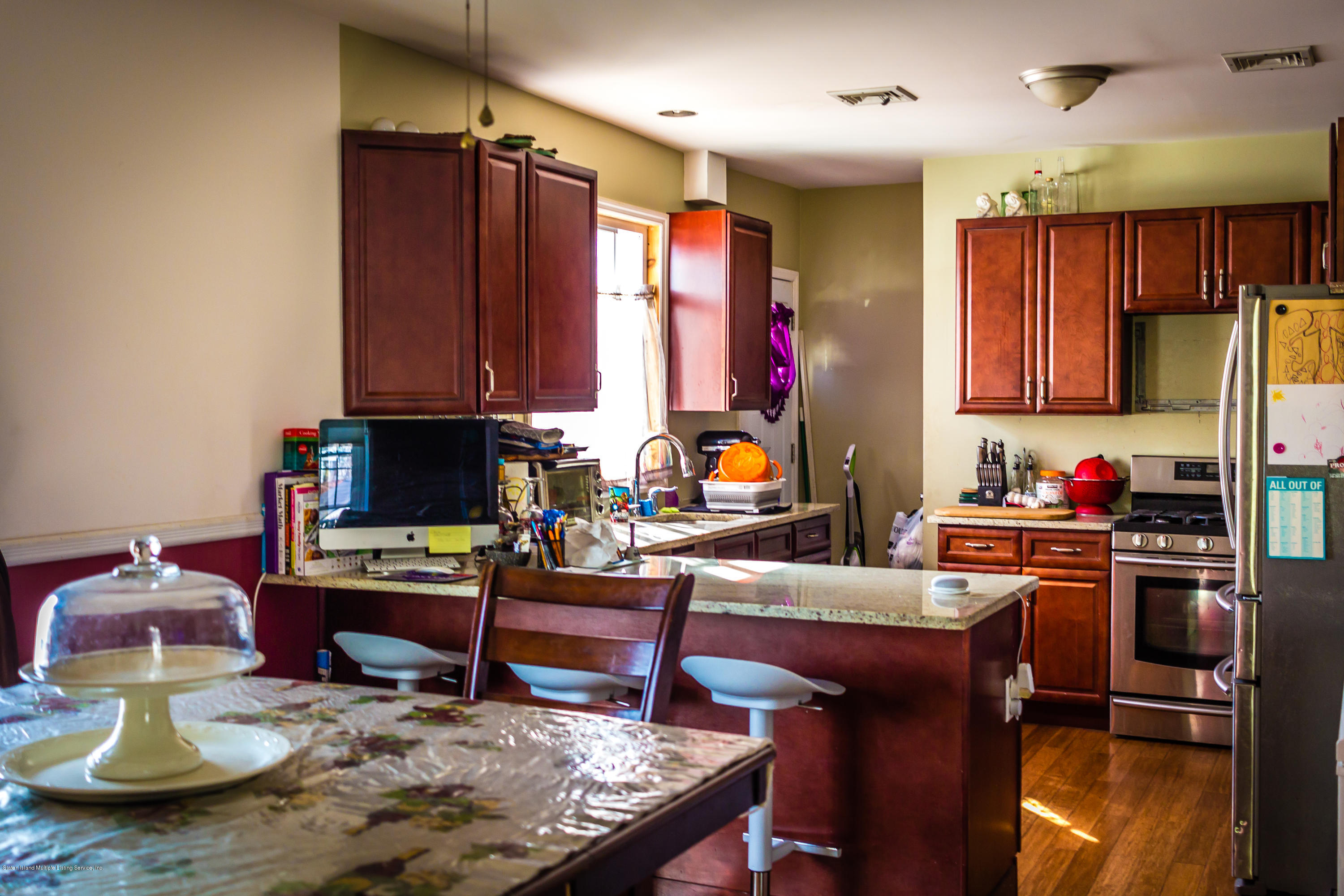 401 Mill Road Staten Island, NY 10306 - Photo 4 of 20 Kitchen/Dining