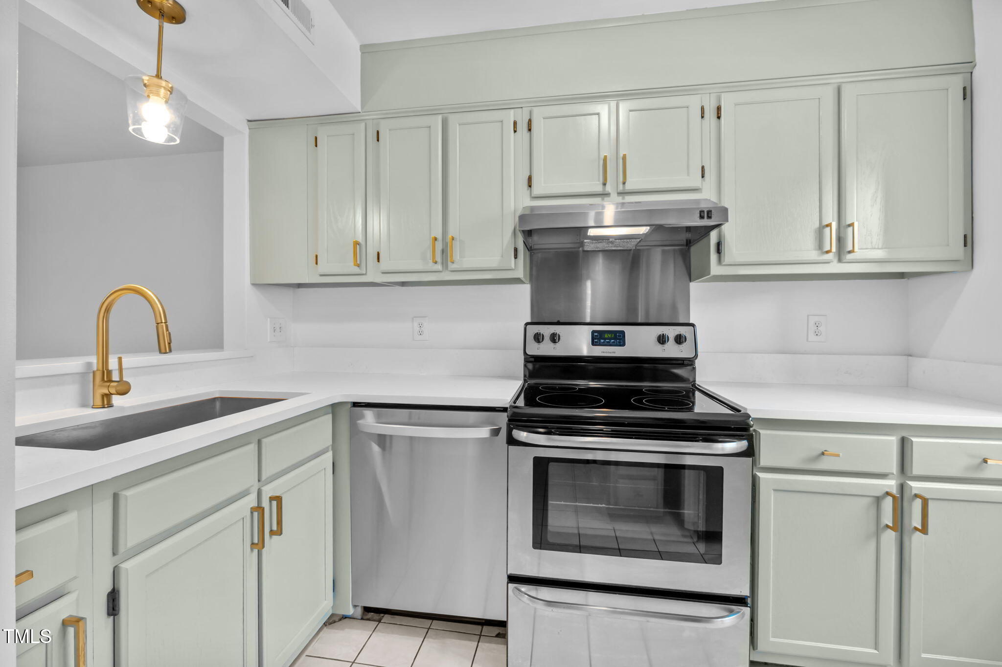 2235 Alpine Road Durham, NC 27707 - Photo 2 of 38 15-web-or-mls-P1082056