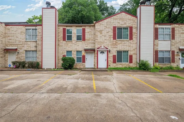 $175,000 | 123 Austin Stone Drive, Duncanville, TX 75137