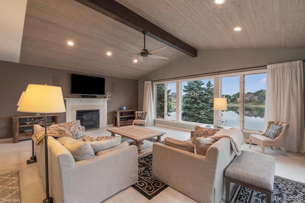 2155 Lakeside Road Troy, MI 48085 - Photo 5 of 46
