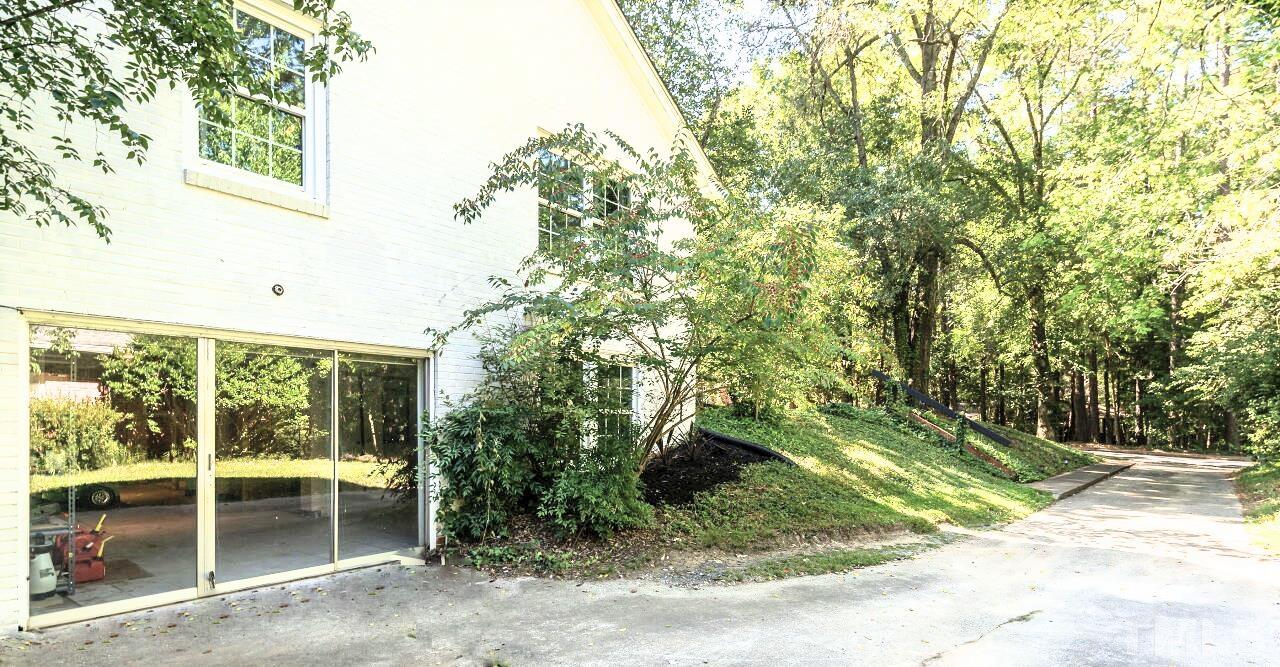 106 Pinecrest Road Durham, NC 27705 - Photo 27 of 33 Gallery Image 27