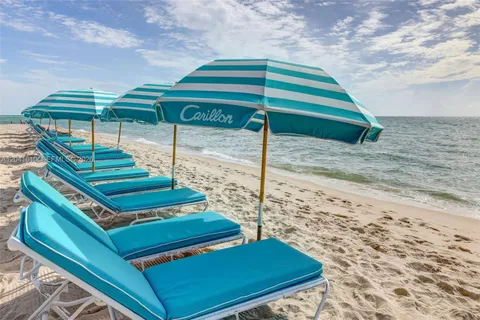 $615,000 | 6801 Collins Avenue, Unit DOOR 606, Miami Beach, FL 33141