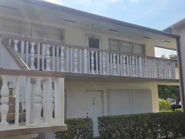 $1,250 | 17 Cambridge A, West Palm Beach, FL 33417