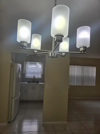 $1,250 | 17 Cambridge A, West Palm Beach, FL 33417